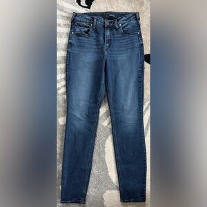 Women’s Silver Jeans Co Avery Skinny Jeans size 32
